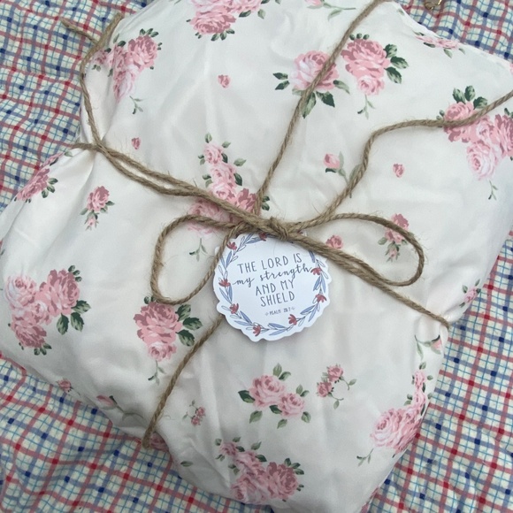 🌸 Soft Bloom Dress – $15 - Picture 3 of 3